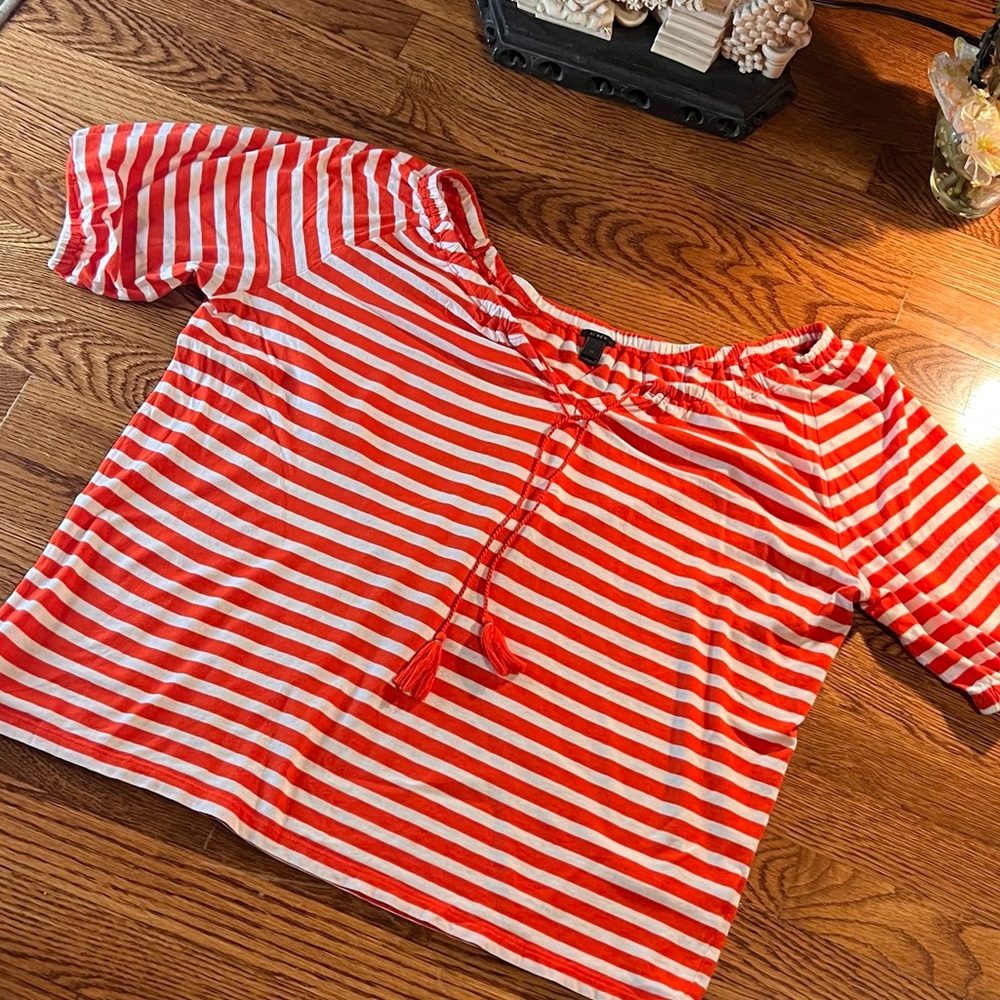 J. Crew Red & White Striped Off the Shoulder Top w/ Tie Front Sz Medium - Picture 2 of 10